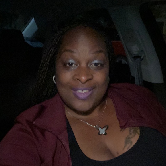 Meet your Posher, Kim - Picture 1 of 1